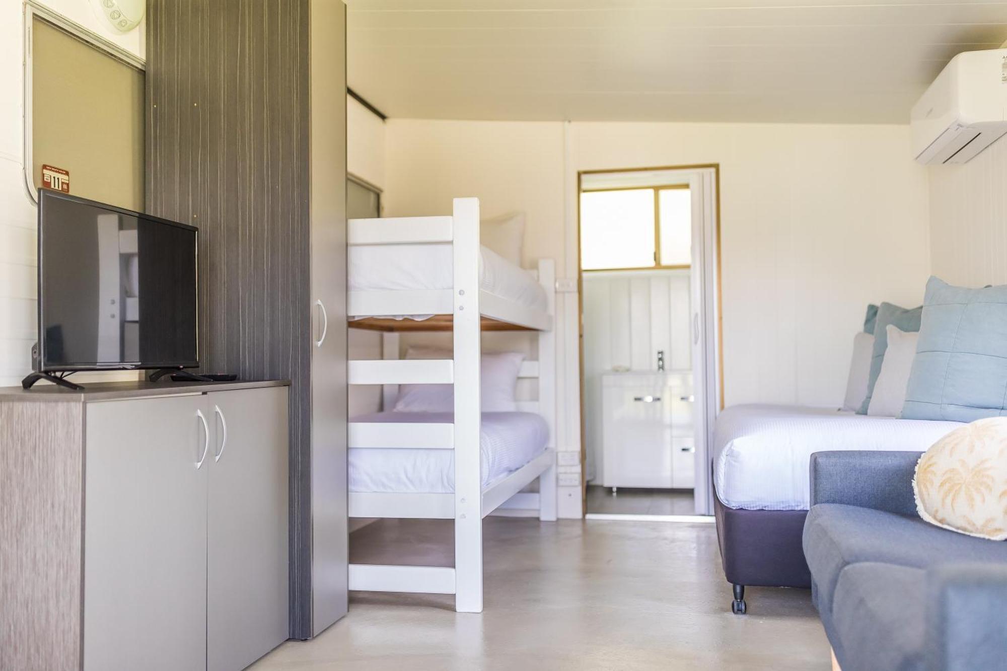 Surfside Cudmirrah Beach Berrara الغرفة الصورة